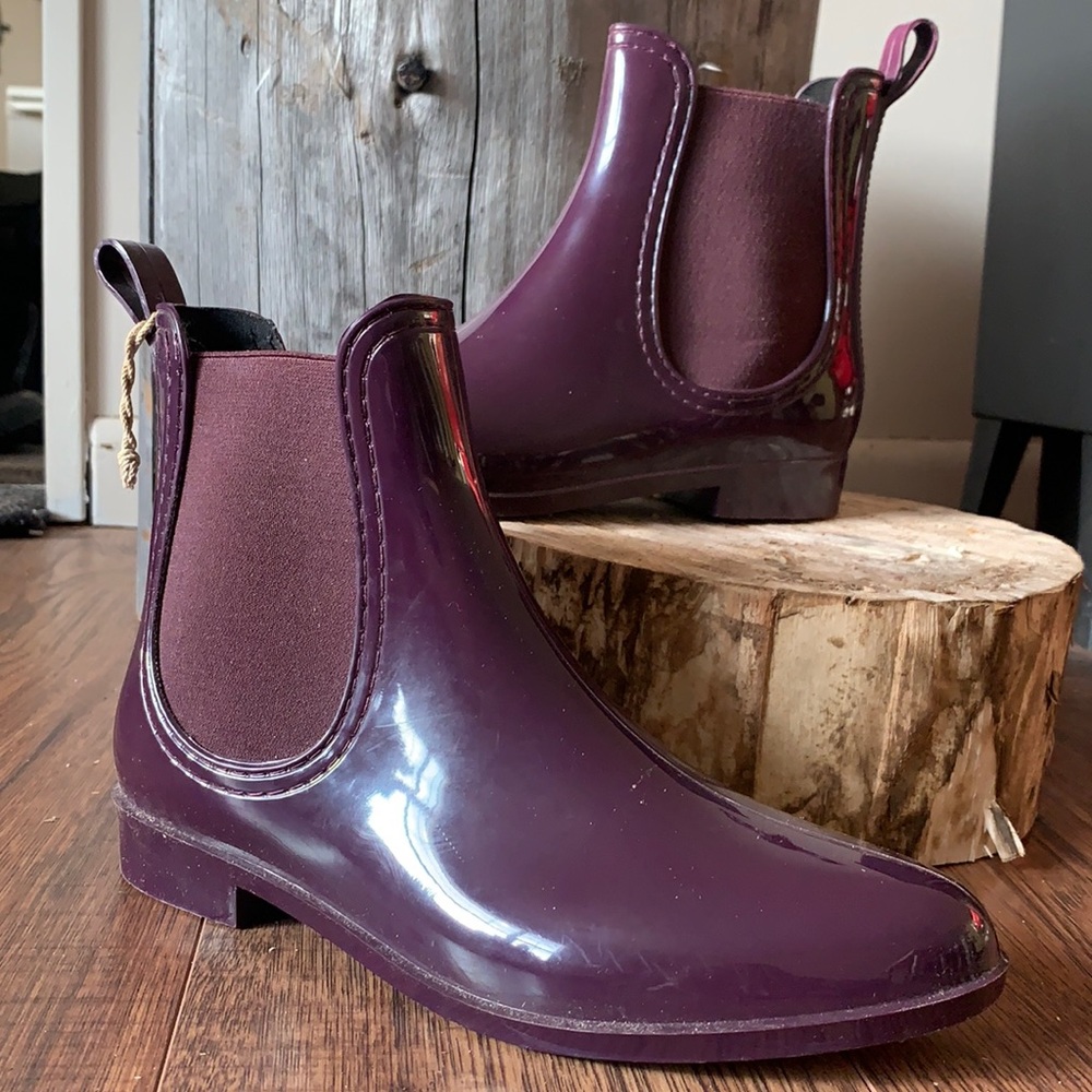 Purple Ankle Rainboots